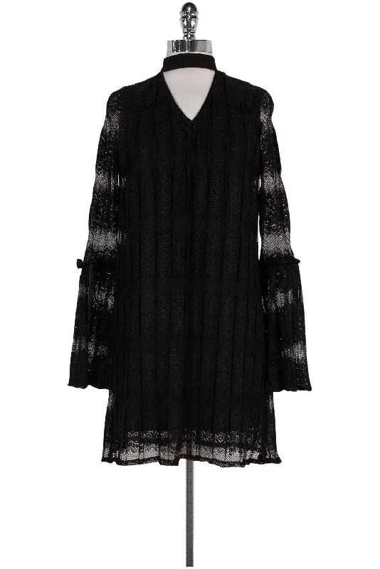 Laundry by Shelli Segal - Black Lace Pleated Dress Sz 0 Bold pattern unclassified dresses